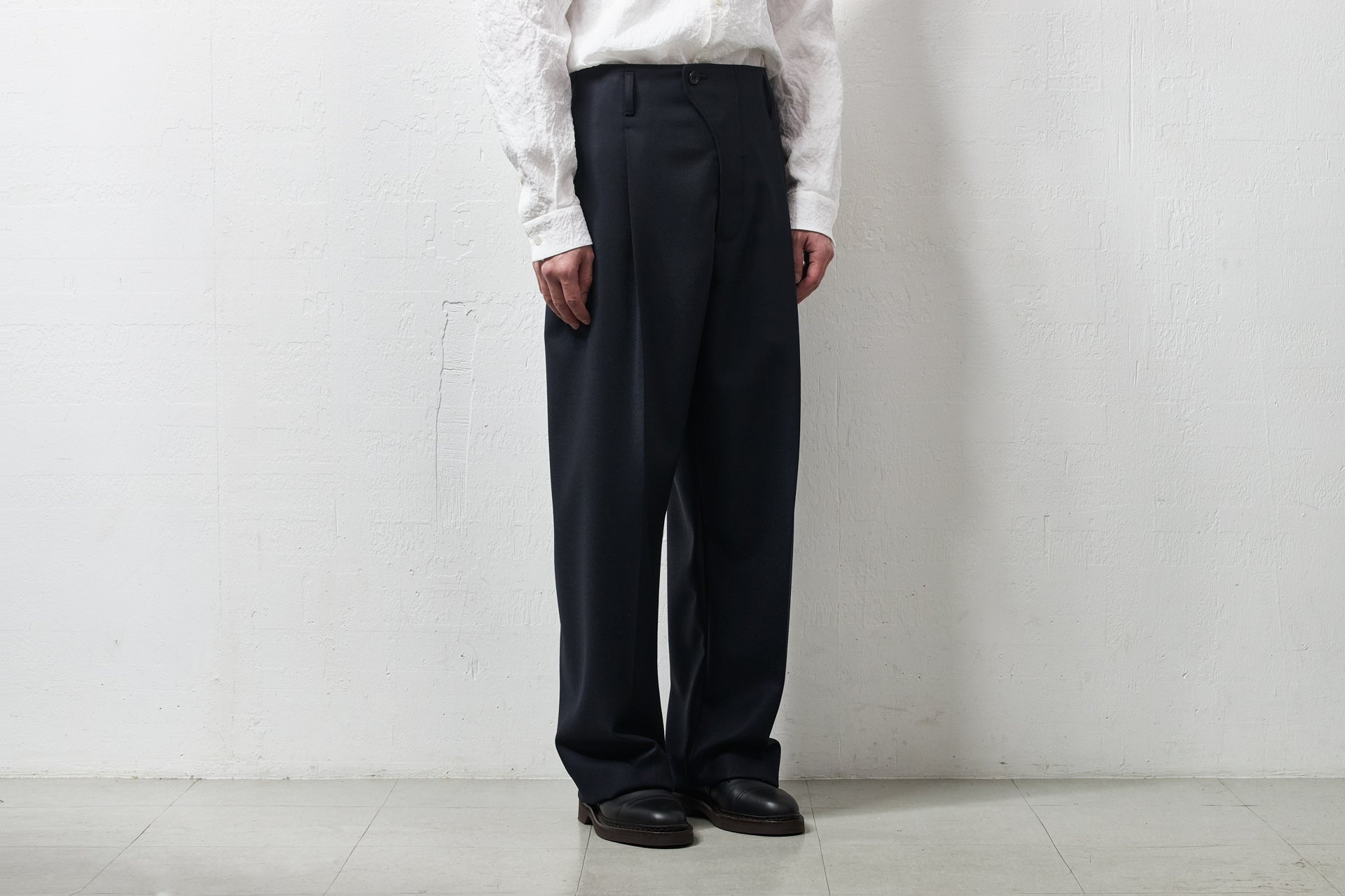 yc64-252 / ヘビーウールツイル・サイドシームレスワンタックパンツ