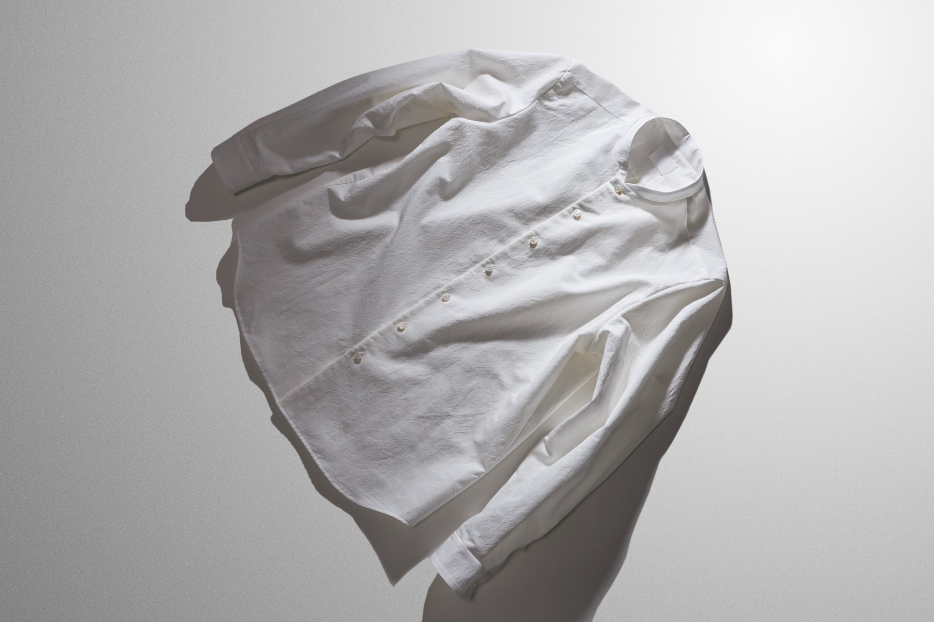 yc41-261 / 塩縮加⼯コットンリネンシャツ -white – 山内