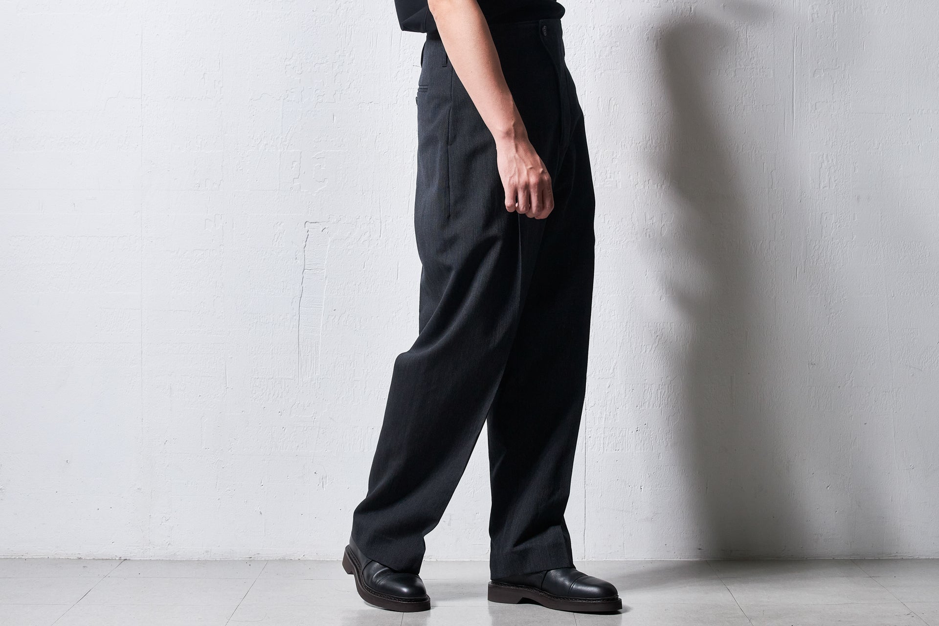 @黒陰専用 yc64-261-wa / ウール×和紙 ・サイドシームレスワンタックパンツ